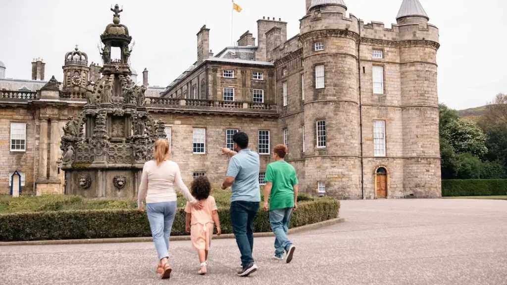Holyrood Palace tour